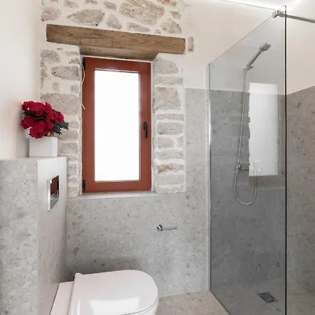 טריקלה Kampus Luxury Villas מראה חיצוני תמונה